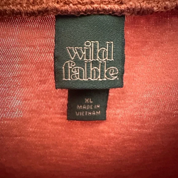 Burnt orange crop top short sleeved shirt - Picture 2 of 3